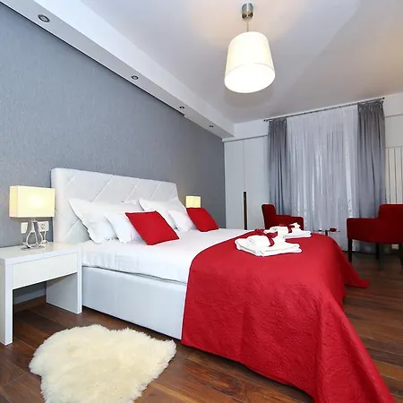 Lipotica Luxury בית הארחה