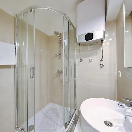 Casa de hóspedes Lipotica Luxury 4*