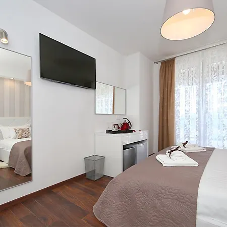 Lipotica Luxury 4*