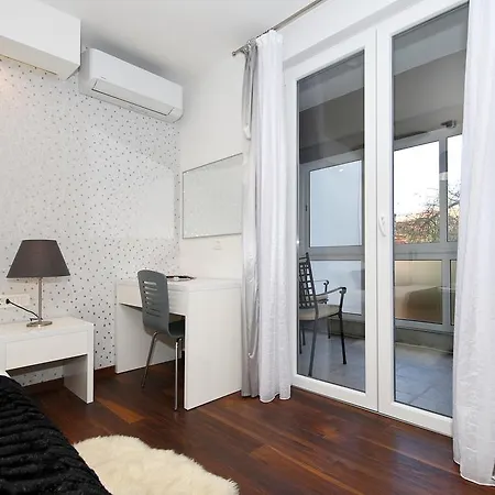Lipotica Luxury בית הארחה זאדאר