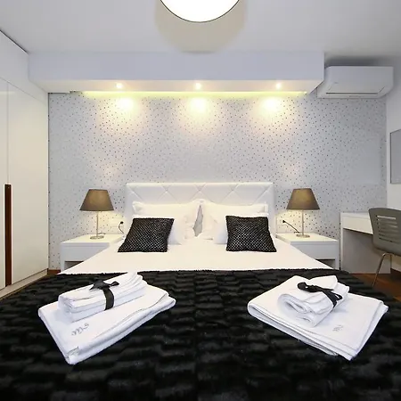 Lipotica Luxury ゲストハウス