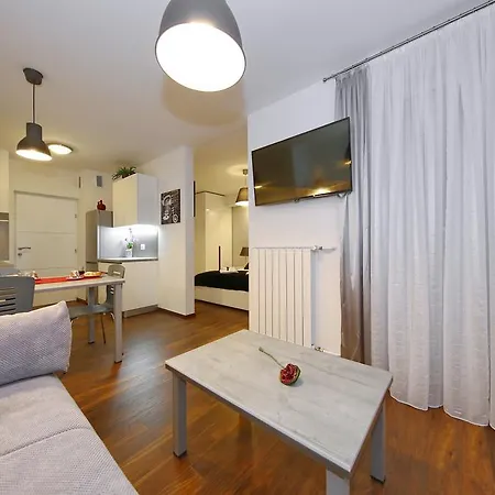 Lipotica Luxury ゲストハウス