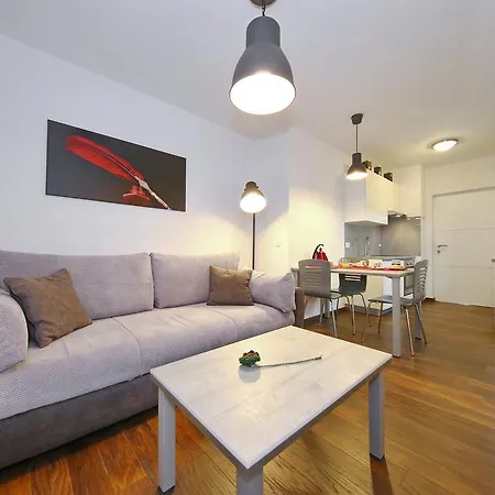 Lipotica Luxury Gasthuis 4*