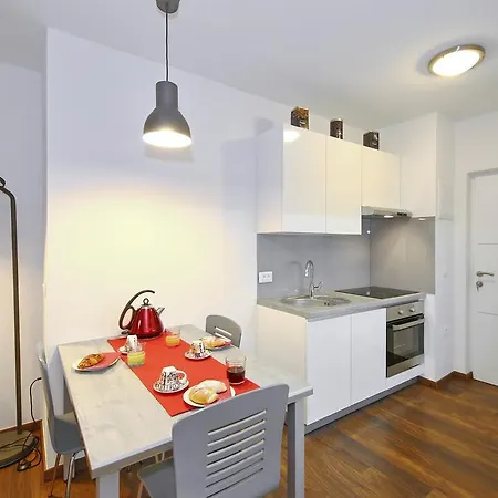 Lipotica Luxury ゲストハウス